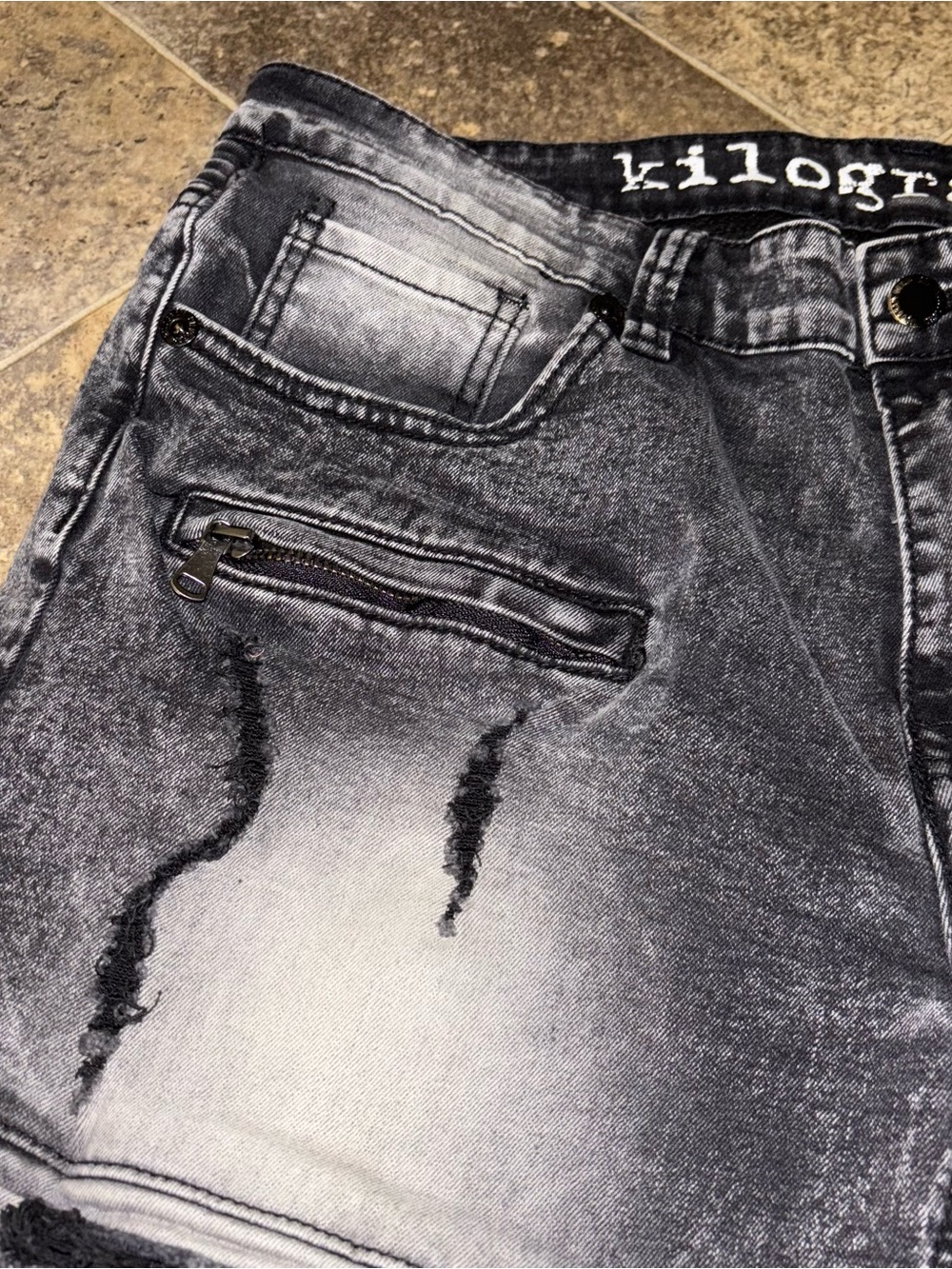 Kilogram Men’s Black Washed Distressed Jean Shorts - Picture 4 of 7